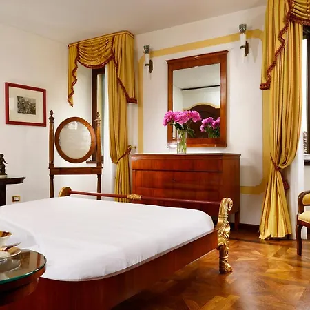 Otel Del Quar
